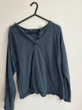 Zara size small top